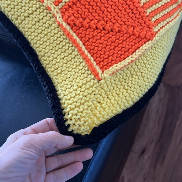 Handmade square blanket - Picture 4 of 7